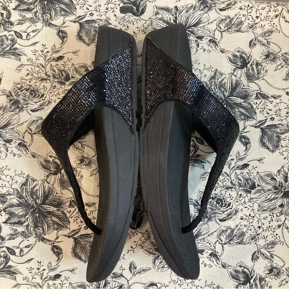 FITFLOP Sz 11 Lottie Thong Slip On Shimmery Crystal Encrusted Slip On Sandals - Picture 10 of 14